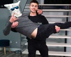 He often collaboration with Kamerzysta on YouTube and Instagram.